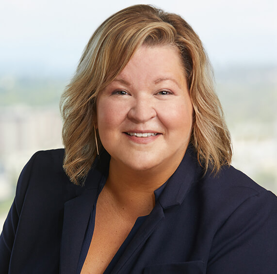 Robinson,_Amy_2019_bio